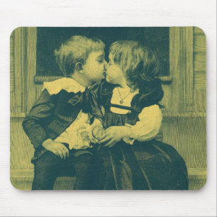 ヴィンテージ ラブ&ロマンス フォト、子供のキス マウスパッド