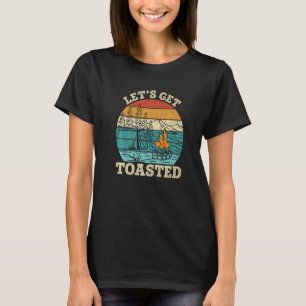 ヴィンテージ レッツ・ゲット・トースト キャンプ キャンプファイア キャンパー Tシャツ