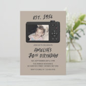 ヴィンテージ レトロ カメラ 70歳の誕生日フォト 招待状 (スタンド正面)