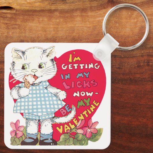 ヴィンテージ レトロ バレンタインデーの猫がアイスクリームを食べる キーホルダー (裏面)