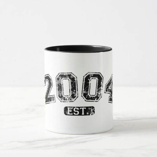 ヴィンテージ レトロ 2004 グランジ Est. Established グラフィック マグカップ (中央)