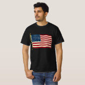 ヴィンテージ 愛国的なアメリカ国旗, 7月4日 Tシャツ (正面フル)