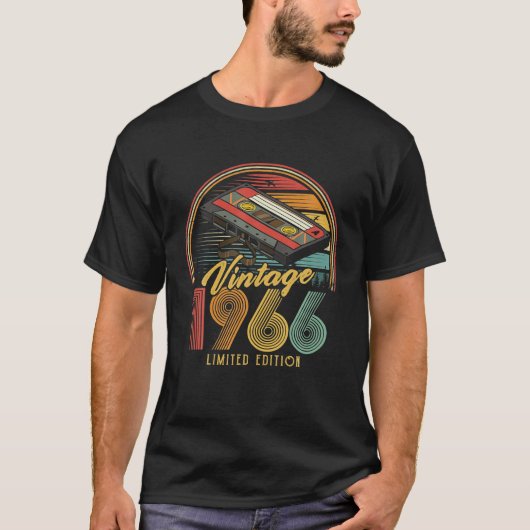 ヴィンテージ 1966 レトロ カセット 1966 60歳の誕生日 60 Tシャツ (正面)