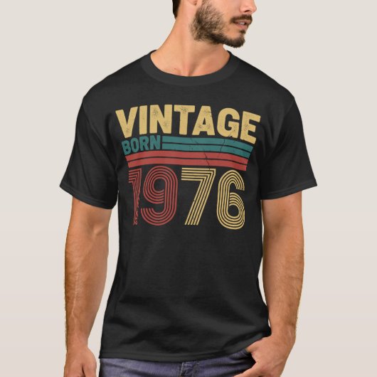 ヴィンテージ 1976年生まれのレトロ誕生日デザイン Tシャツ (正面)