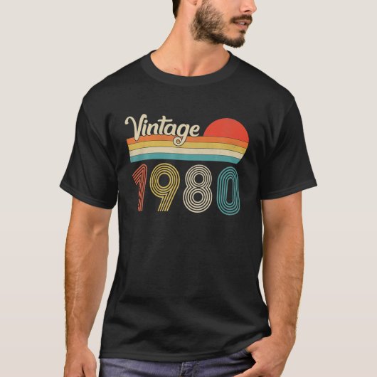 ヴィンテージ 1980年 46歳の誕生日 お祝い 男性 女性 46周年 Tシャツ (正面)