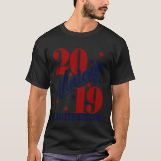ヴィンテージ 2019 限定版 6歳の誕生日 男性 女性 Tシャツ