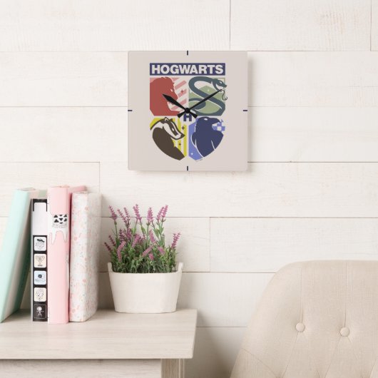 ヴィンテージ HOGWARTS™ スタンプ クレス スクエア壁時計 (読書スペース)