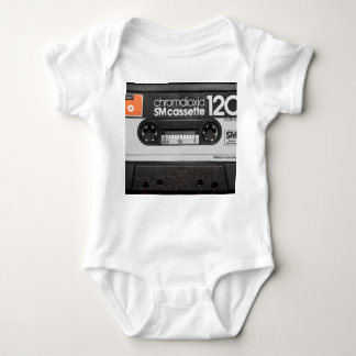 ヴィンテージBASFカセット：コレクターズアイテム ベビーボディスーツ