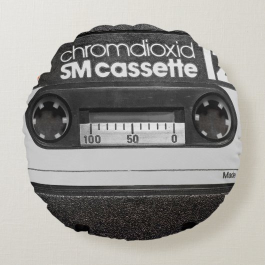 ヴィンテージBASFカセット：コレクターズアイテム ラウンドクッション (正面)