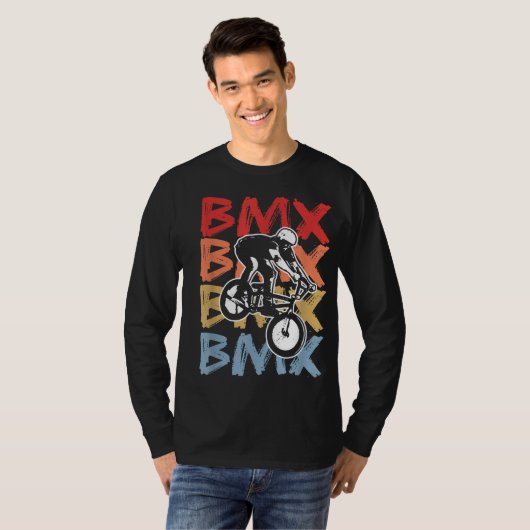 ヴィンテージBMXバイクもしくは自転車に乗る人ギフトフリースタイルスタントBMXバイク Tシャツ (正面フル)
