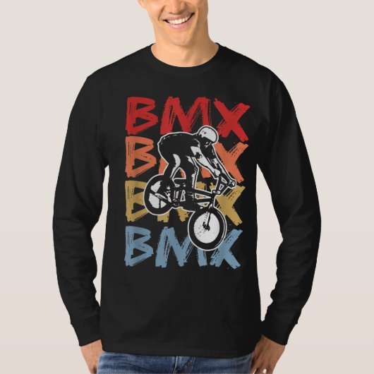 ヴィンテージBMXバイクもしくは自転車に乗る人ギフトフリースタイルスタントBMXバイク Tシャツ (正面)