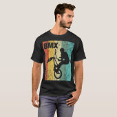 ヴィンテージBMXライダー – 自転車スタントレース Tシャツ (正面フル)