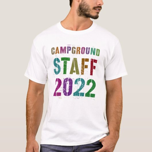 ヴィンテージCAMPGROUND STAFF 2022 Summer Counselor Tea Tシャツ (正面)