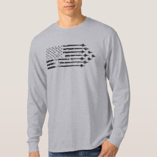 ヴィンテージF-15Eの戦闘機の飛行機雲の米国旗 Tシャツ