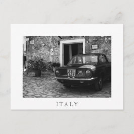 ヴィンテージFIAT車でイタリアのモノクロ ポストカード