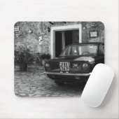 ヴィンテージFIAT車でイタリアのモノクロ マウスパッド (マウス)