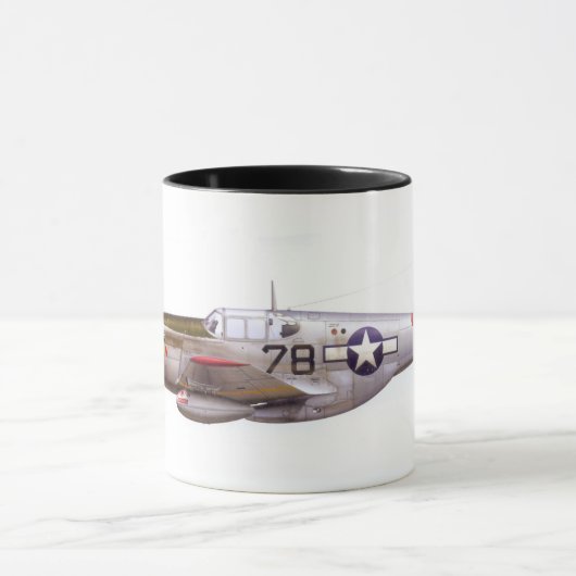 ヴィンテージP-51のムスタングのTuskegeeのパイロットの第二次世界大戦 マグカップ (中央)