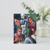 ヴィンテージSF宇宙飛行士によるロボットの修理 ポストカード (スタンド正面)