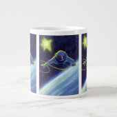 ヴィンテージSF宇宙飛行士の宇宙ウォーク ジャンボコーヒーマグカップ (正面)