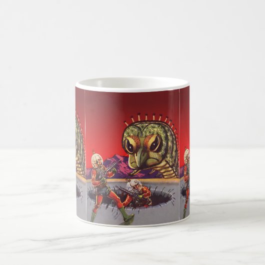 ヴィンテージSF巨大百足虫戦争 コーヒーマグカップ (中央)