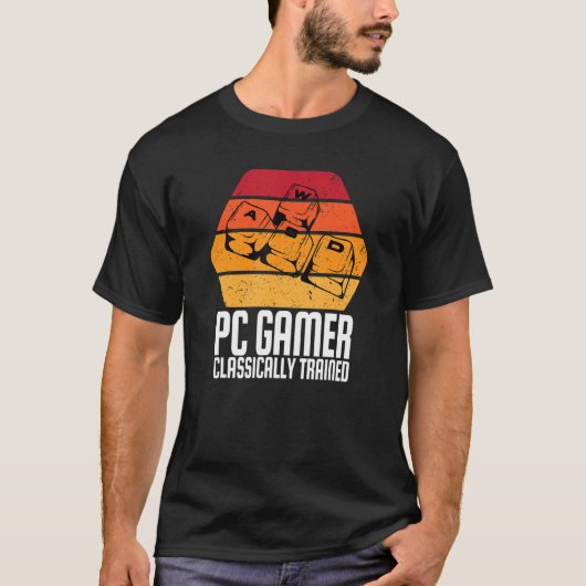 ヴィンテージWASDキーボードPCゲーマービデオゲーム Tシャツ (正面)