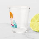 ヴェイルセーリングボートの前の最終セイルバチェロレッテ ショットグラス (右)