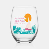 ヴェイルセーリングボートの前の最終セイルバチェロレッテ ステムなしワイングラス (正面)