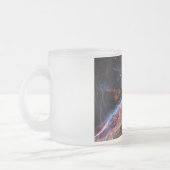 ヴェイルネブラスーパーノヴァ残骸ハッブル望遠鏡 フロストグラスマグカップ (左)