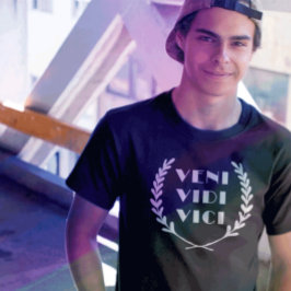 ヴェニヴィディヴィチゲーマーおもしろいアスリート卒業生 Tシャツ