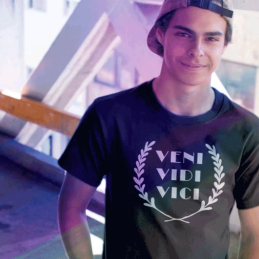 ヴェニヴィディヴィチゲーマーおもしろいアスリート卒業生 Tシャツ