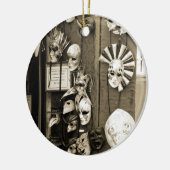 ヴェネツァのマスク セラミックオーナメント (左)