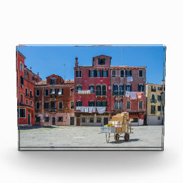 ヴェネツィアの箱を持つカート フォトブロック