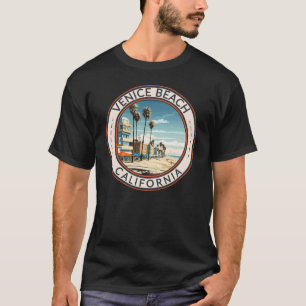 ヴェネツィアビーチカリフォルニアボードウォークトラベルアートレトロ Tシャツ