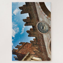 ヴェローナ中世の都市の壁のクロークタワーのイタリア ジグソーパズル