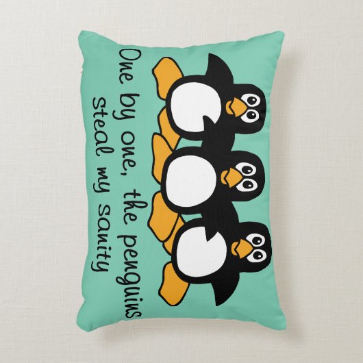 一つずつペンギンのおもしろいなことわざのデザイン アクセントクッション (正面(垂直))