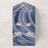 一つになった青いシルクとパールのウェディング招待状 オールインワン招待状 (外側)