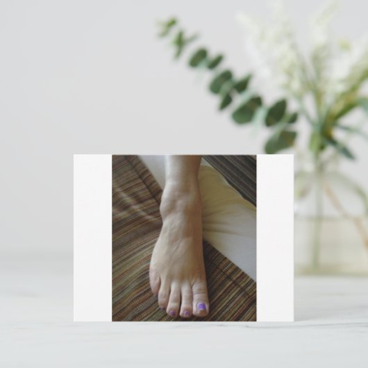 一つの足 ポストカード (スタンド正面)