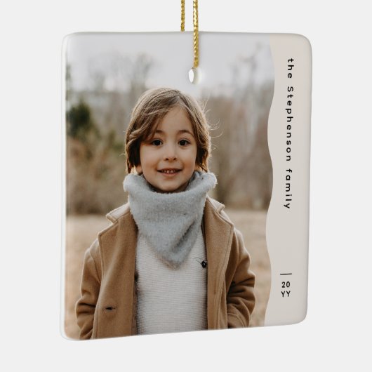 一つシンプルのモダン写真の波状エッジ中立の休日 セラミックオーナメント (右)