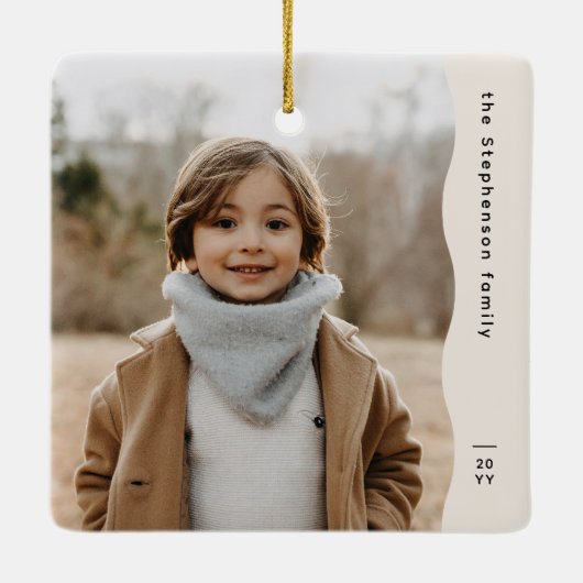 一つシンプルのモダン写真の波状エッジ中立の休日 セラミックオーナメント (裏面)