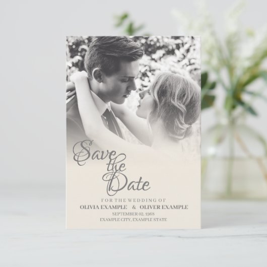 一キスをする結婚色の夫婦 (スタンド正面)