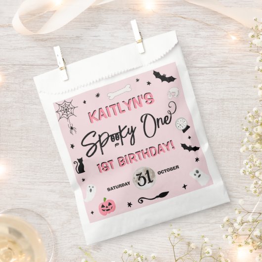 一不気味つ！ガールズハロウィーン1st誕生日パーティー フェイバーバッグ (クリップ留めされた状態)