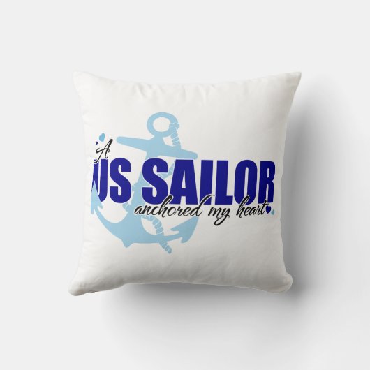 一人の船員が私のハートを固定した クッション (裏面)