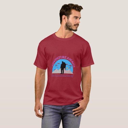 一人ぼっちの冒険が待つベーシックダークTシャツ Tシャツ (正面フル)