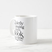 一冊ずつ、静かに人生を変える コーヒーマグカップ (正面左)