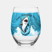 一口のサメを食べに私たちと一緒に ステムなしワイングラス (正面)