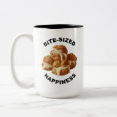 一口サイズのハピネス・プロフィテロールマグ ツートーンマグカップ (左)