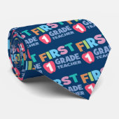 一学年の先生のタイ ネクタイ (ロール)