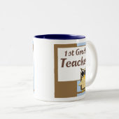 一学年の学校教師のマグ ツートーンマグカップ (正面右)