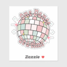 一度に1つの踊りピンクディスコボール、陽気