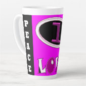 一愛の鮮やかなピンクが大声で言う カフェラテマグ (左アングル)